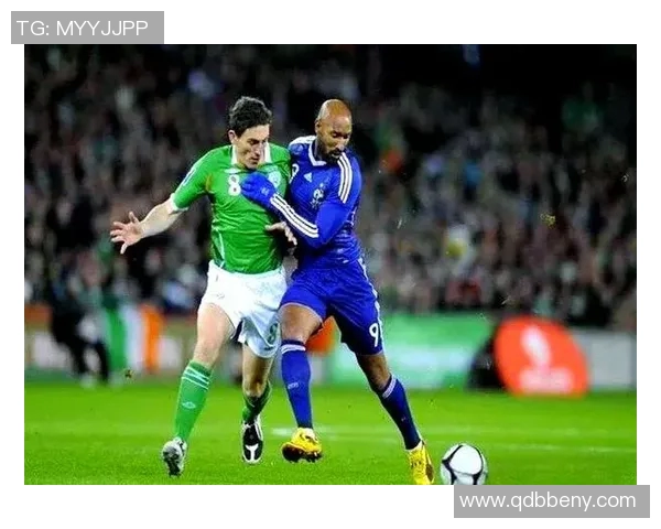 足球明星们的绝技揭秘让你领略球场上的精彩瞬间与技巧之美